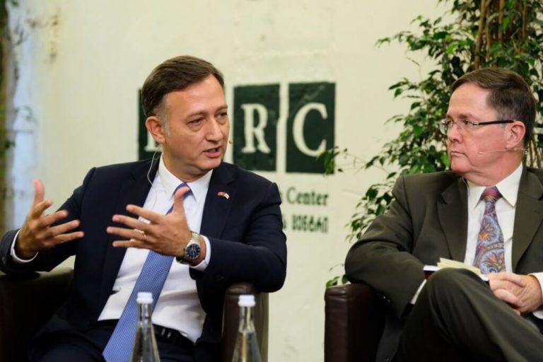 Georgian President Giorgi Margvelashvili, Amb. Kurt Volker, and Georgia Prime Minister Giorgi Kvirikashvili