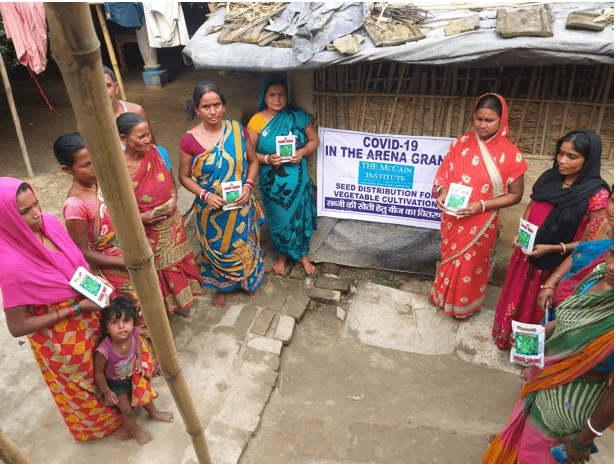 Des femmes indiennes reçoivent des semences de légumes grâce aux fonds de micro-subvention Covid-19 de sahana mishra