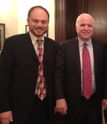 Kara-Murza pictured with Senator John McCain (Via CNN)